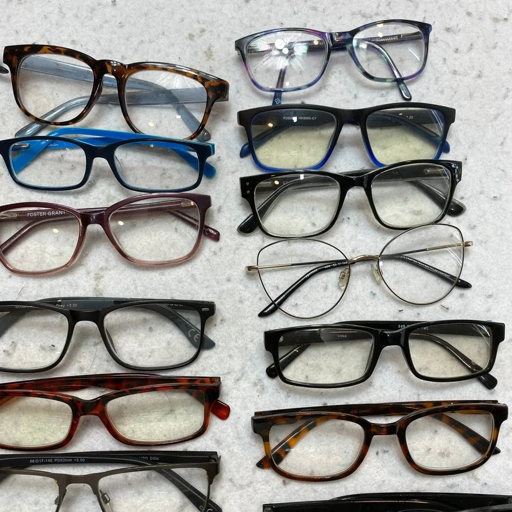Lot Of 30 Mixed Reading Glasses Bundle Unisex OS Rectangular Cat Eye Bundle